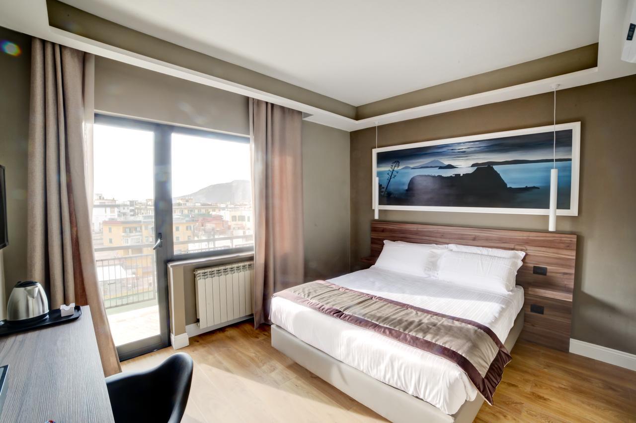 7Th Floor Suite Napoli Esterno foto